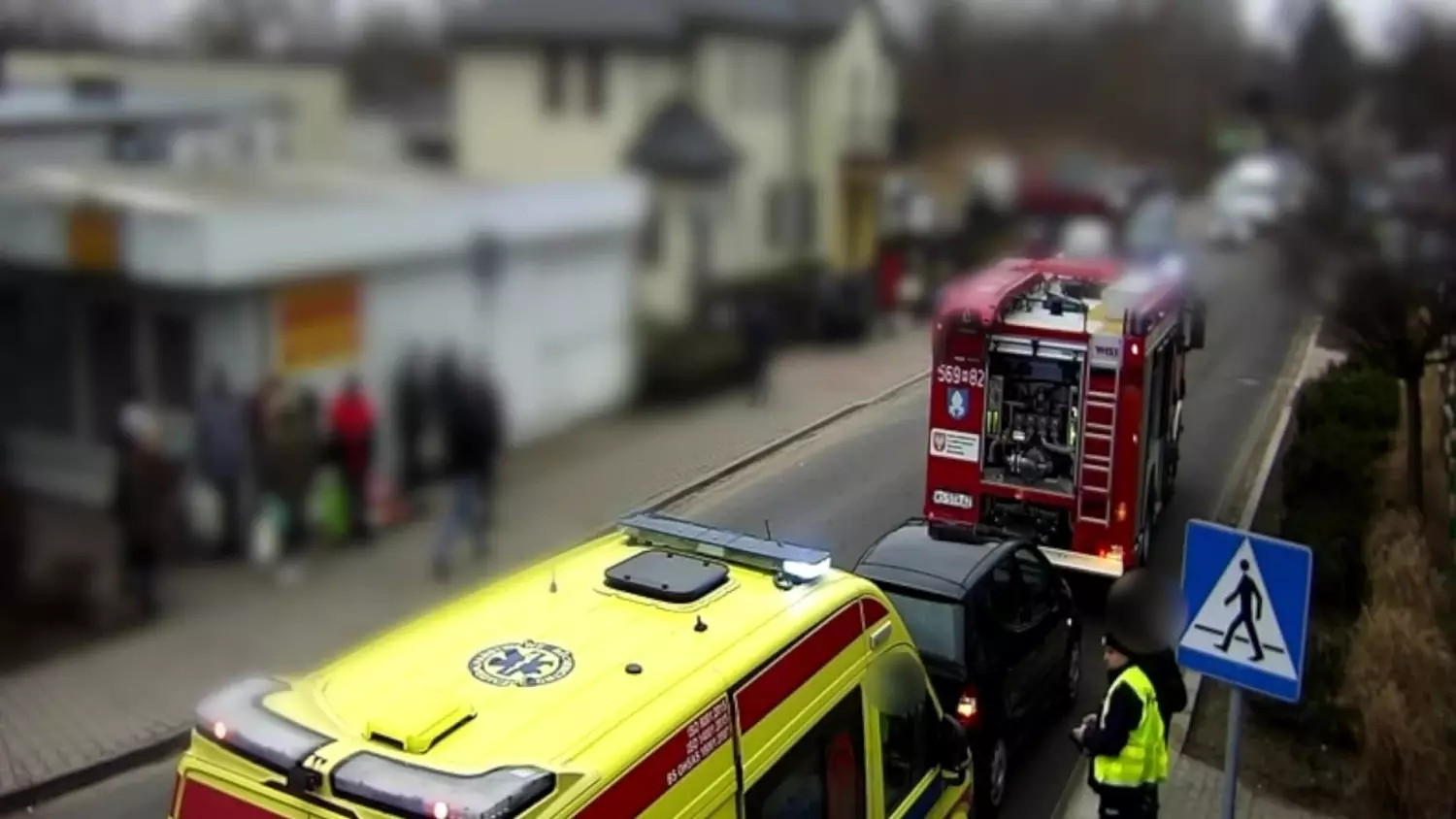 Potrącenie pieszych na Komornickiej w Tarczynie - Policja opublikowała nagranie