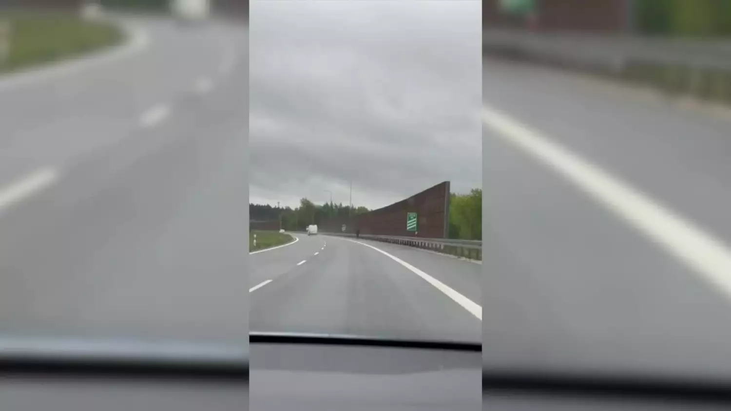 Spacerkiem po drodze ekspresowej S7