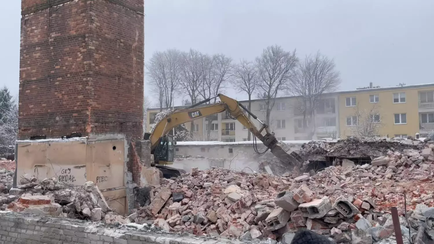 Wyburzenie starej kotłowni w Piasecznie