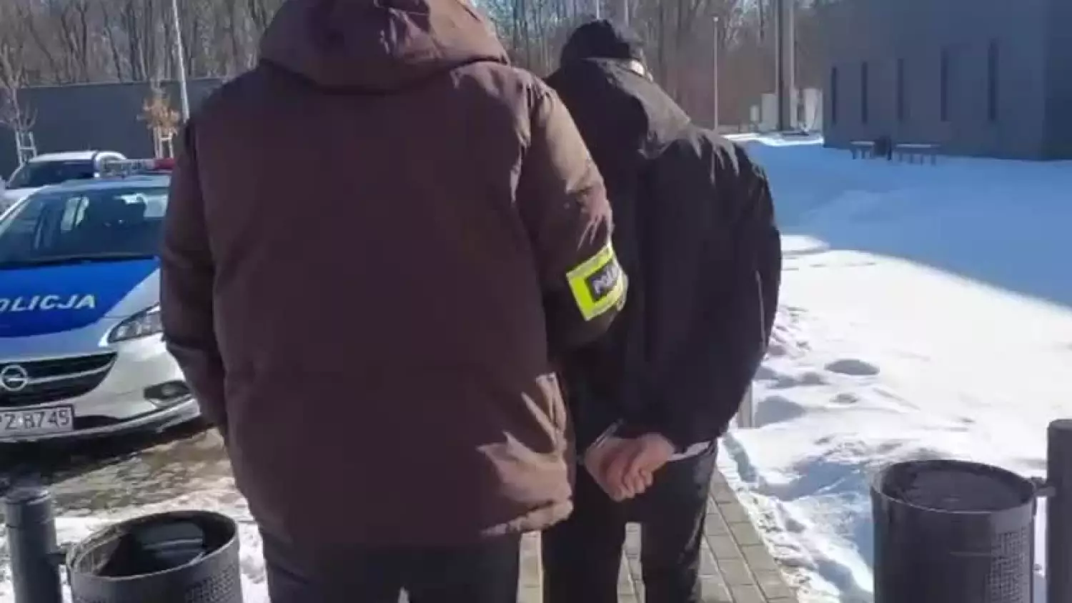 "Dokumenty znalazłem, a ten biały proszek nie jest narkotykiem"